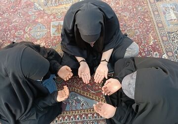 دعای عرفه، صحنه هم‌صدایی دل‌ها در بندگی خدا