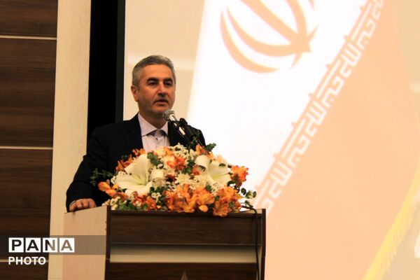 مراسم بزرگداشت مقام معلم در پردیس