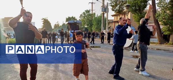  حضور پررنگ نوجوانان وجوانان در تاسوعای حسینی