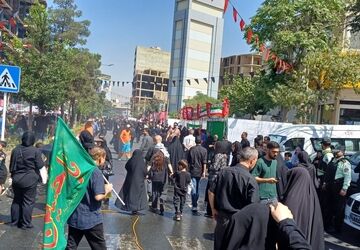 برپایی 2 غرفه فرهنگی در مسیر جاماندگان اربعین کرج