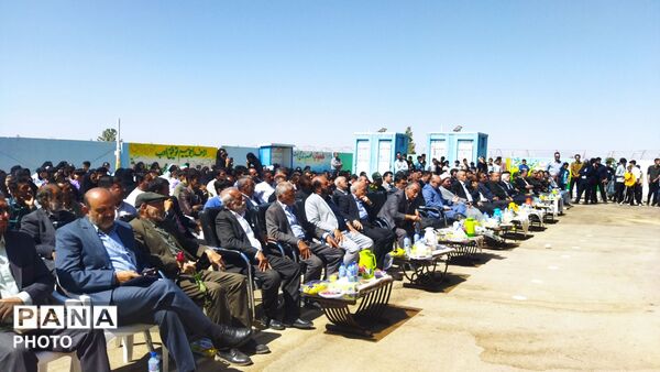 آیین افتتاحیه دبیرستان شش‌کلاسه آیت‌الله مروج در شهر چخماق 