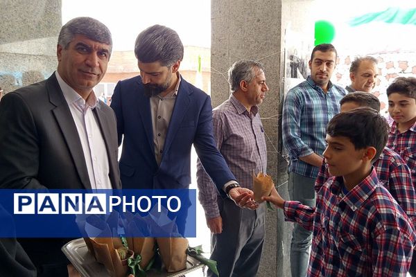 «جشن جوانه‌ها» ویژه دانش آموزان پایه هفتم در مدرسه دانشمند شهرستان پردیس