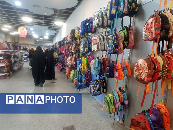 عرضه نوشت افزار ایرانی در نمایشگاه ایران نوشت حرم مطهر رضوی