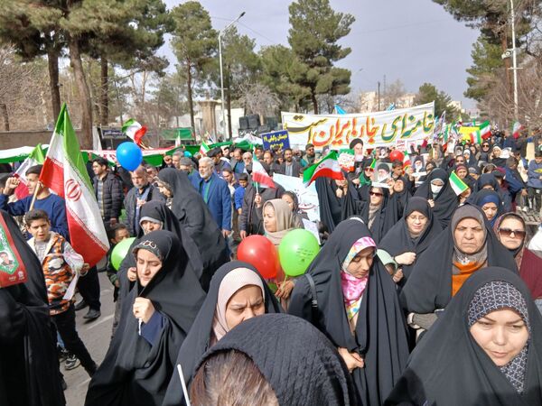 راهپیمایی 22 بهمن با حضور گسترده ای از مردم در شهرستان نیشابور
