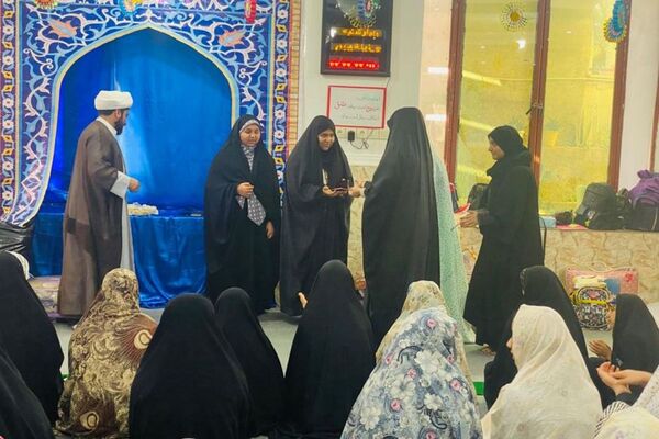 اعتکاف دانش‌آموزی در گناوه