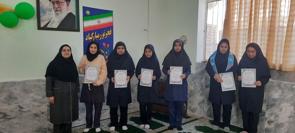 شور انقلابی و شمیم مهدوی در دبیرستان تمام تشکیلاتی الزهرا(س) شهرستان سرخس