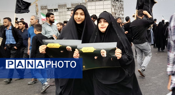 مراسم بزرگداشت شهدای خدمت با حضور نوجوانان انقلابی