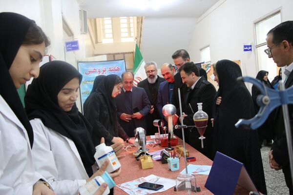 مراسم تجلیل از فعالان و مقام‌آوران عرصه پژوهش و تحقیقات ناحیه یک تبریز