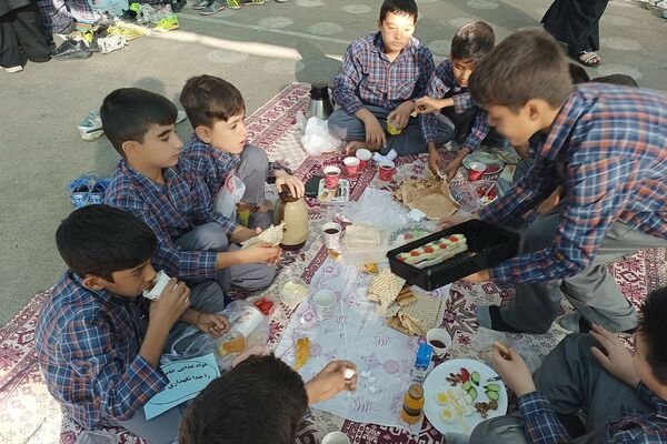 برگزاری صبحانه سلامت در دبستان علامه طباطبایی پیشوا