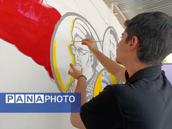 نمایشگاه نقاشی حماسه حسینی در اداره آموزش و پرورش ناحیه ۷ مشهد مقدس