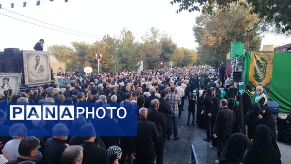 قافله پیاده‌روی و عزاداری خادمیان رضوی و هیات‌های مذهبی اصفهان