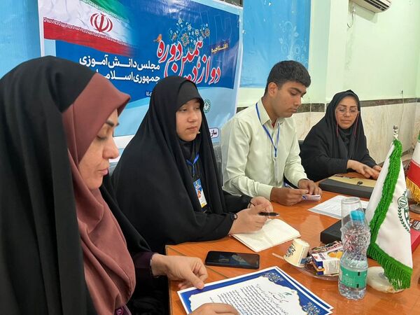 افتتاحیه دوازدهمین دوره مجلس دانش آموزی جمهوری اسلامی ایران در گناوه
