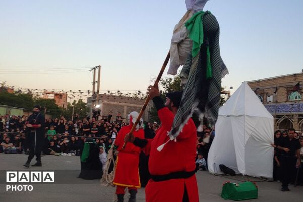 روایت عاشورا با هنرنمایی گروه فرهنگی هنری نینوا در شهرقدس