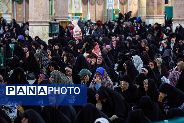 تشییع شهید علی حیدری پزشک مستقر در بیروت در مسجد مقدس جمکران