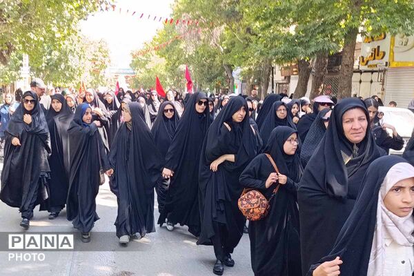 سیل عاشقان حسینی در بجنورد؛ جاماندگان اربعین، هم‌قدم با کاروان عشق -1