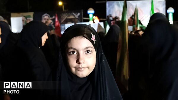 دهه نودی های پای انقلاب