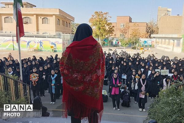 به صدا درآمدن زنگ سلامت در دبیرستان شاهد مرضیه جشن گرفتن حال خوب دانش آموزان 