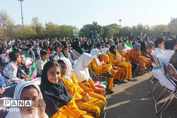 گام‌هایی برای سلامتی و نشاط خانواده‌ها؛ پیاده‌روی خانوادگی در شهر قدس