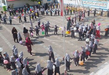 جشن روز کودک  در دبستان شهید علی غیور اصلی دوره اول مشهد