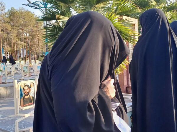 روز دوم طرح ایرانیوم(طرح ولایت) در گلستان شهدای اصفهان 