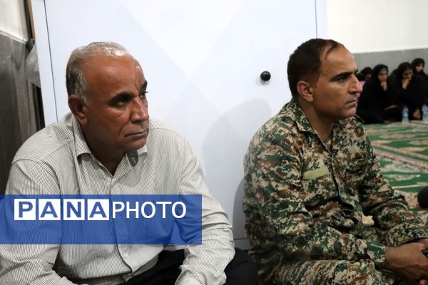 برگزاری یادواره شهدا در روستای دولاب با حضور مسئولان و خانواده‌های شهدا