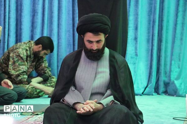 تأکید بر بصیرت و وحدت در نماز جمعه فیروزکوه