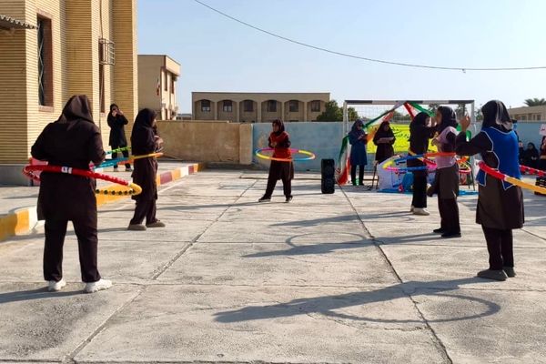هفته «تربیت بدنی» در دبیرستان نمونه دولتی عترت شهرستان جاسک