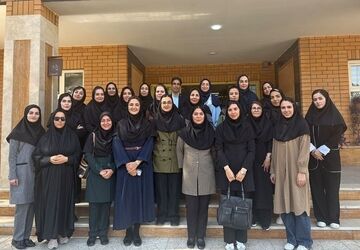 جلسه توجیهی دبیران در دبیرستان نمونه‌دولتی ولایت بهارستان دو