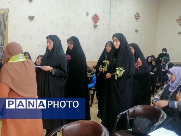 دوره ضمن خدمت مربیان پیشتاز شهرستان نجف‌آباد