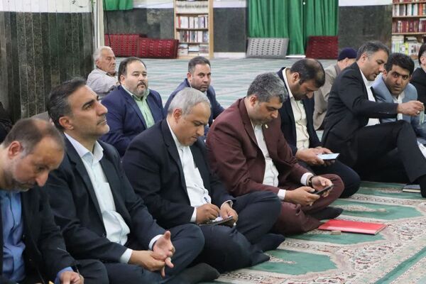  سخنرانی مدیر کل آموزش و پرورش شهرستانهای استان تهران پیش از خطبه‌های نماز عبادی و سیاسی جمعه ورامین به مناسبت هفته بزرگداشت مقام معلم 