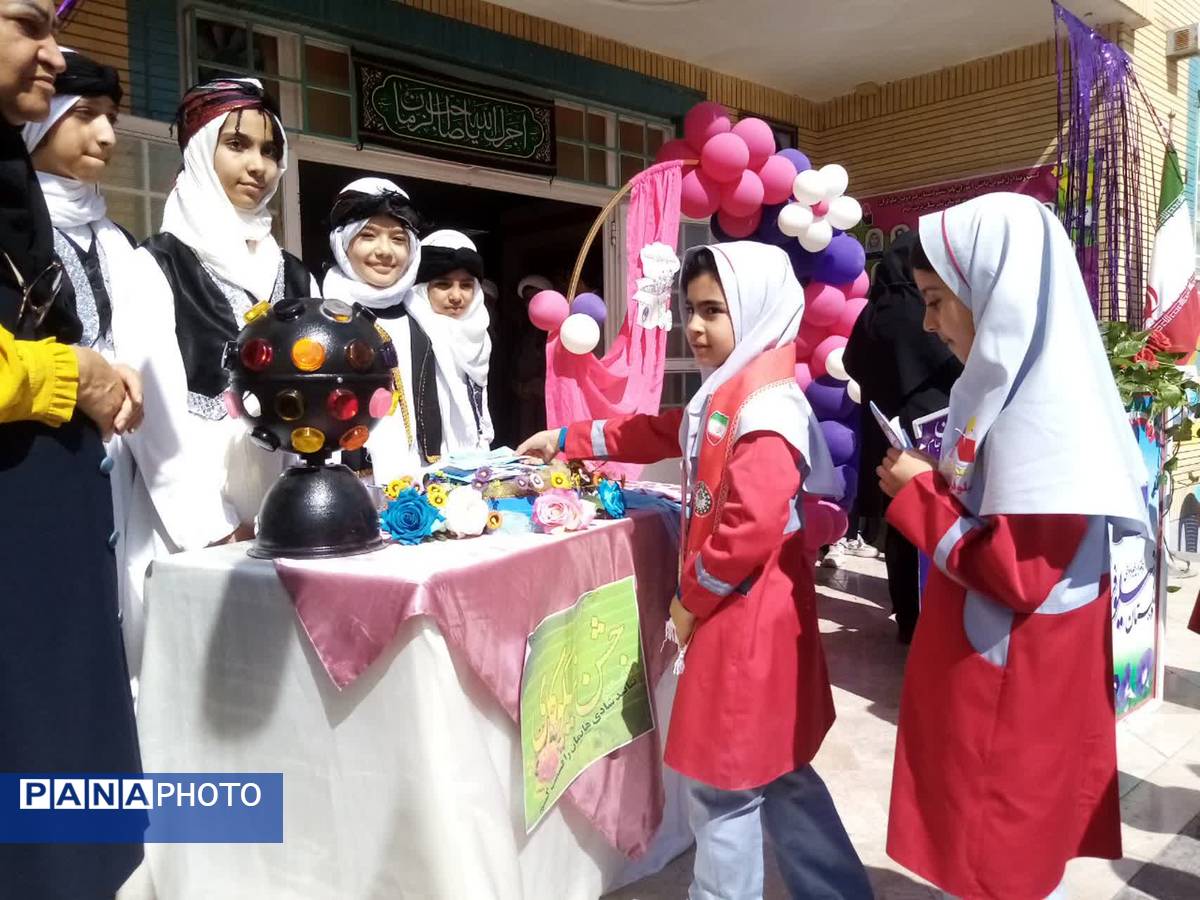 جشن نیکوکاری در دبستان نیلوفران تربت جام