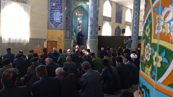 نماز جمعه و برپایی میز خدمت در شهر سورشجان