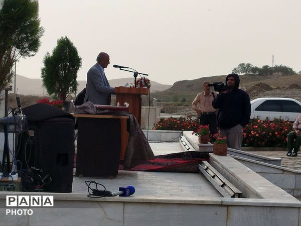 مینی‌ورلد ملایر میزبان ادیبان همدان، ملایر، نهاوند و تویسرکان 