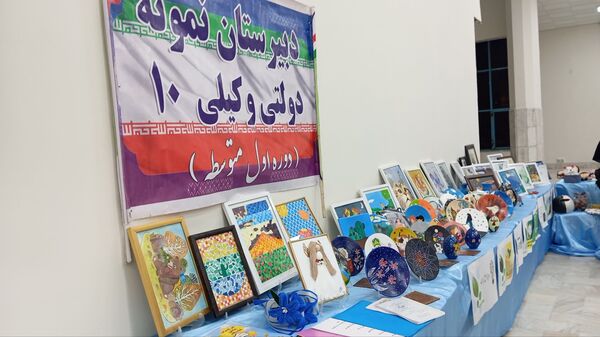یلدای مادرانه با حضور مادران و دانش آموزان در فرهنگسرای سیمرغ