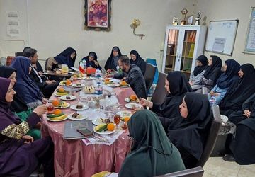  هم اندیشی ریاست آموزش و پرورش منطقه جوادآباد با کادر آموزشگاه شبانه روزی خیر ساز  حضرت زهرا(س)