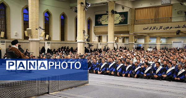 دیدار کارگران با رهبر معظم انقلاب