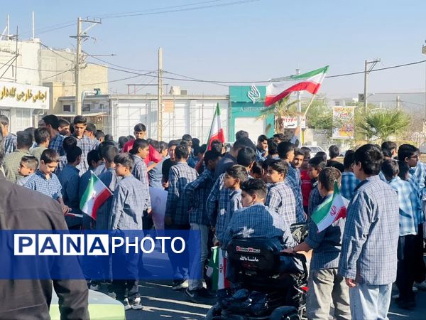 خروش دانش آموزان گله دار در راهپیمایی ۱۳ آبان۱۴۰۴