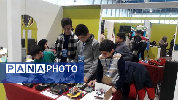  اولین روز نمایشگاه دستاورد‌های پژوهش، فناوری و فن بازار در نمایشگاه بین‌المللی مشهد