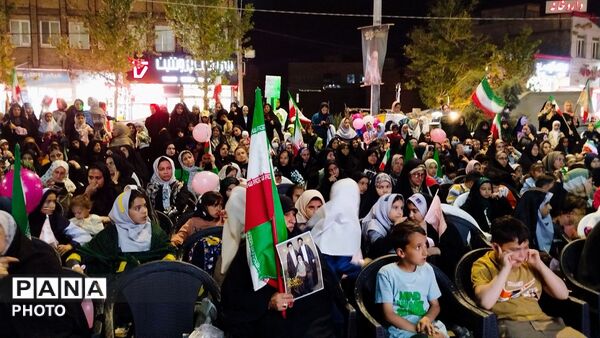 اجتماع بزرگ دختران جان فدای ایران به یاد دختران میناب 
